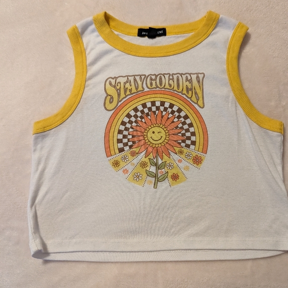 ✨3/$15✨ Social Scene Women's Half Shirt Sleeveless Tank Top - Picture 4 of 7